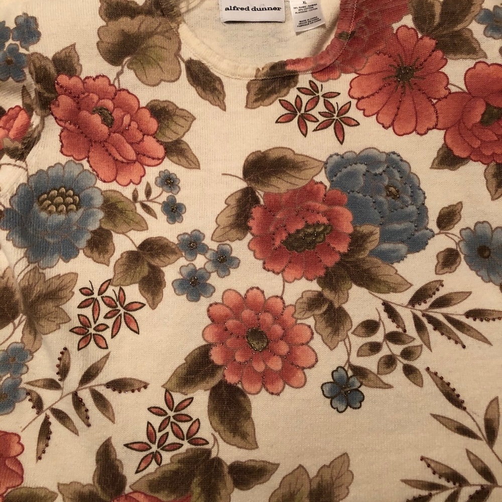Flowered pattern ss sweater - Picture 9 of 9